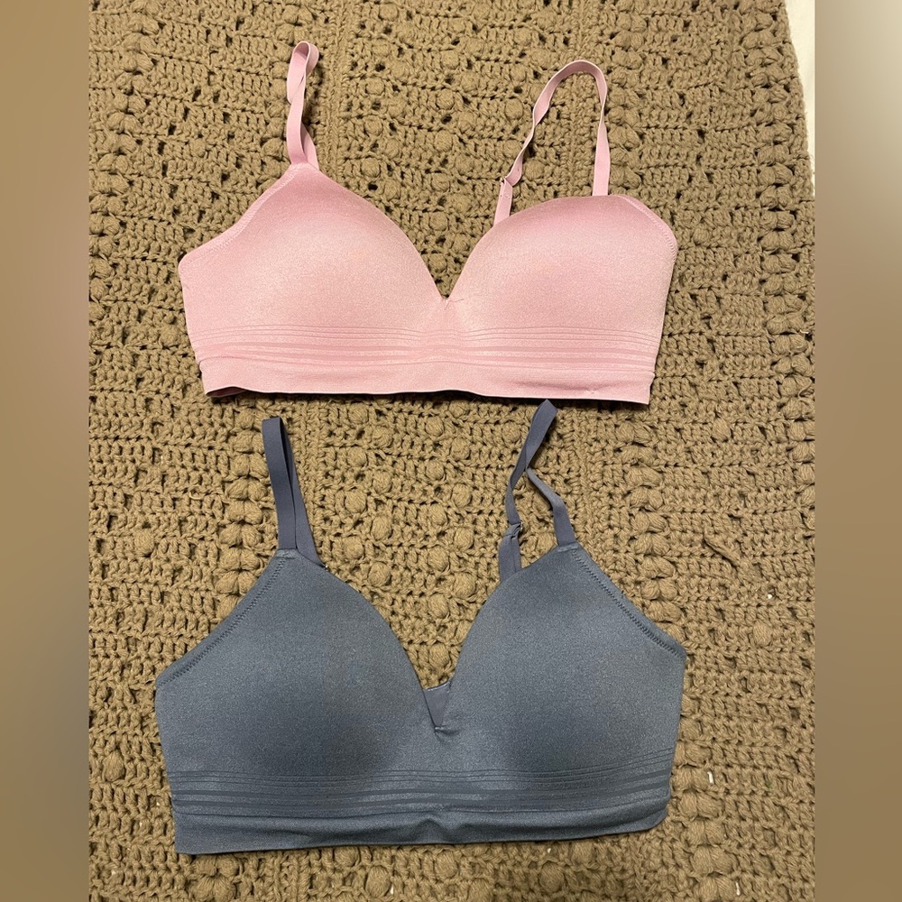 NEVER WORN wire-free bras *SET*
